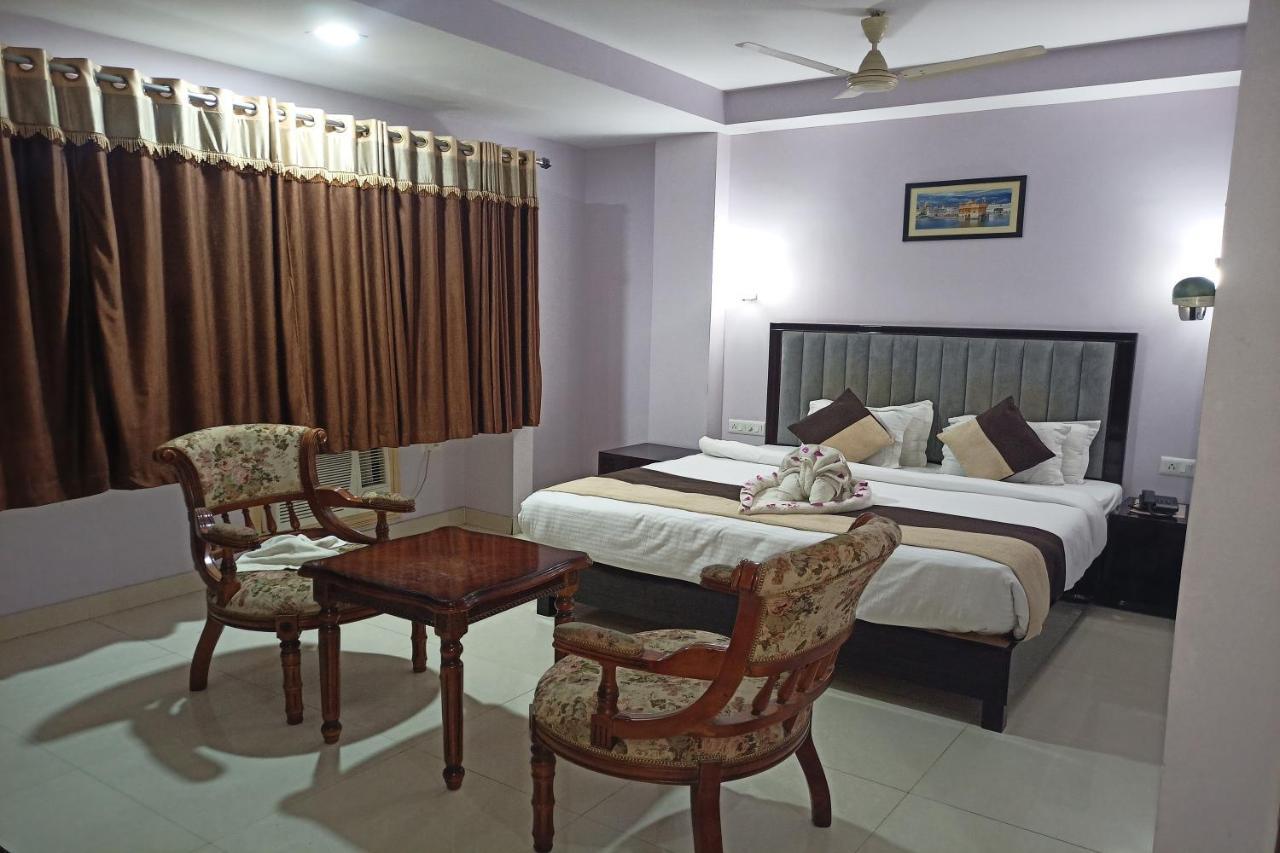 Hotel Jmd International Katihar Extérieur photo